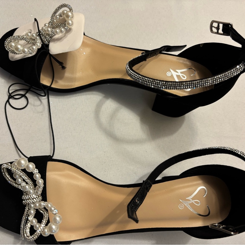 Windsor Black Rhinestone Pearl Bow Heels - Picture 3 of 14